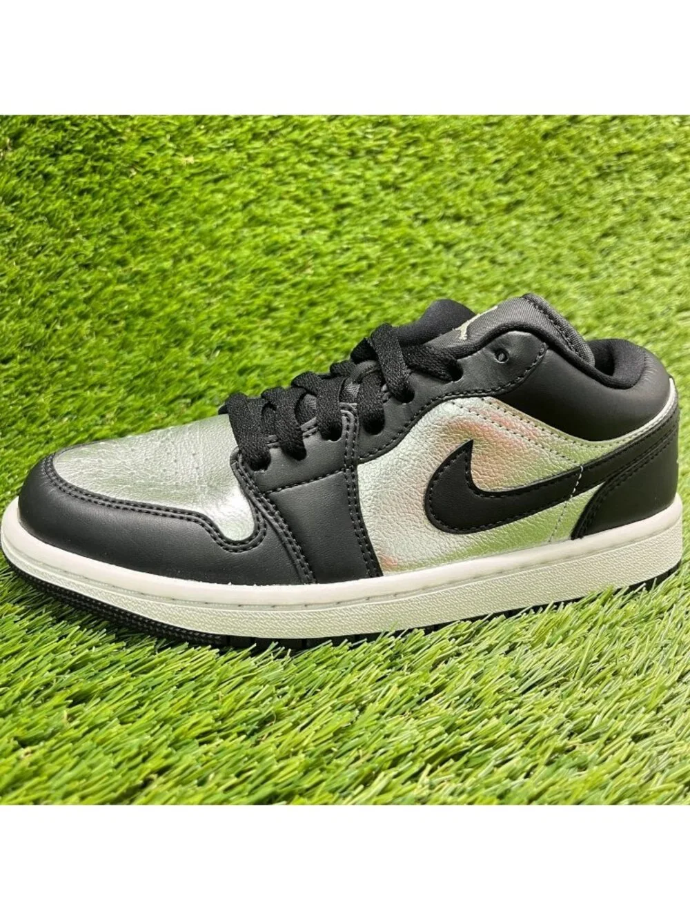 Nike Air Jordan 1 Low Womens Size 6.5 Silver Black Athletic Shoes Sneakers